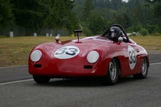Illustration for article titled Invasion Of The Porsche 356 Racers!